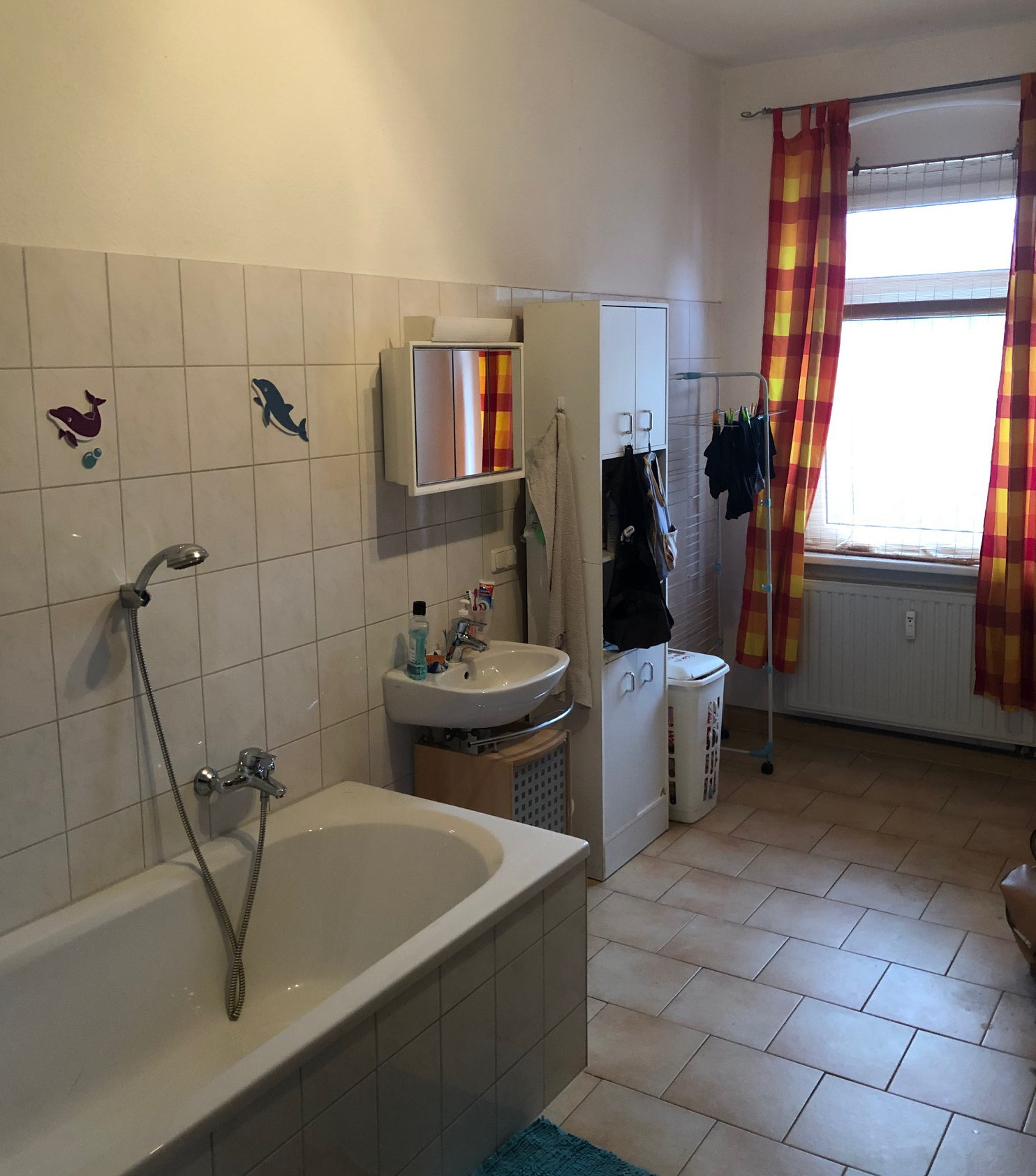 Grosses Bad 5 Zimmer Wohnung Plauen